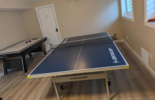 Beautiful Large Residential Home - Photo 13