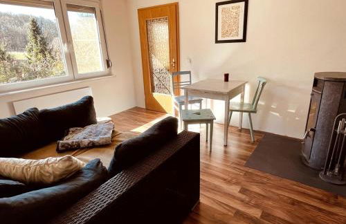 Ruhiges Häuschen am Wald mit Kamin, Terrasse - Foto 7