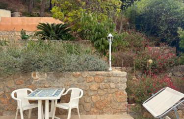 Charmant T2 avec terrasse, piscine et jardin - Foto 39