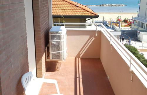 Appartamento 3 camere con vista sul mare e parcheggio - Foto 17