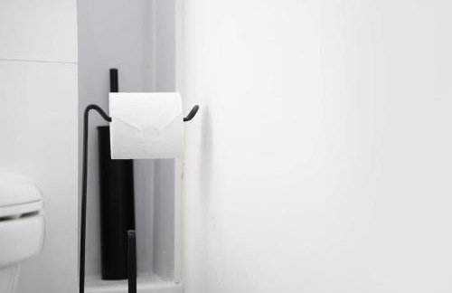 NEW! 2BR in West Terrace, Sleeps 4 - Photo 18