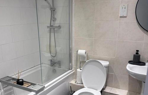 2Bed Apartment-Free Parking Pets Garden Central - Foto 9