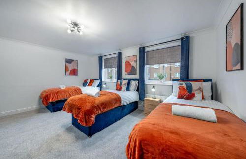 Luxury 5 Bed House - Free Parking - Perfect For Contractors & Families - Foto 10