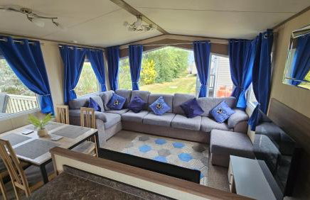 Great Yarmouth PK Sunset View - NOW with Linen - Photo 1