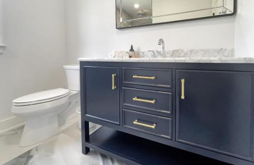 New Construction Modern Luxury Retreat w 6 Beds - Foto 44