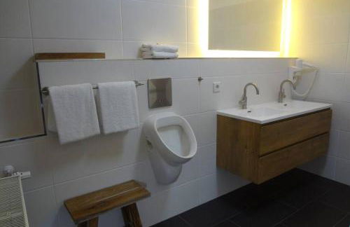 Charmante rustikale Jägersuite mit el Kamin H2O Therme Oberhof - Foto 4