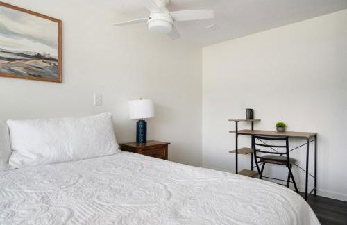 Quiet and Cozy Lakefront Home Near Mt Boyne - Foto 12