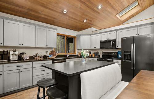 Treehouse Cabin Hot Tub Sauna Game Room - Foto 21