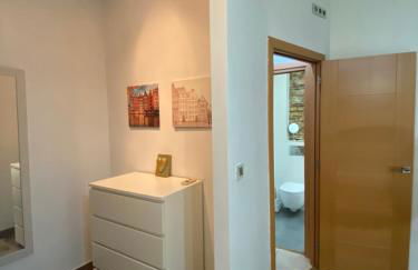 Your Valencia Home - Photo 12