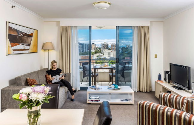 Oaks Sydney Castlereagh Suites - Photo 12