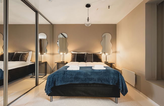 Arctic Homes - Downtown Penthouse - Photo 6