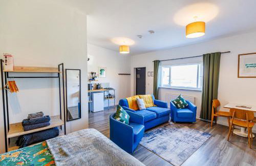 Modern Barn Conversion - Photo 52