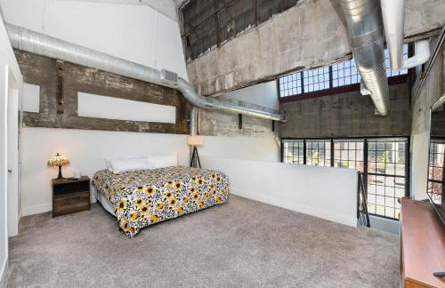 New Industrial Loft Space on River and Bike Trail - Photo 22