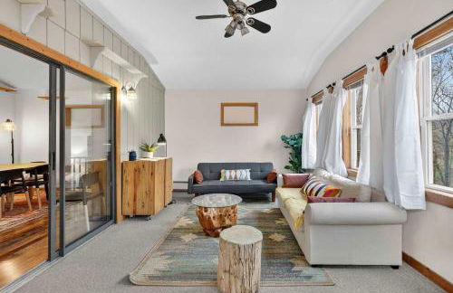 River Access Cabin with Hot Tub, Fire Pit, & WiFi! - Foto 24