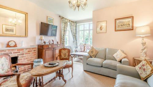 Lodge Cottage - Photo 2