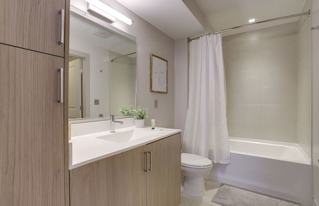 Cozy Condo Crystal City Rooftop - Photo 27