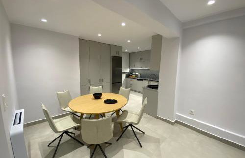 Thea Suite - Photo 1