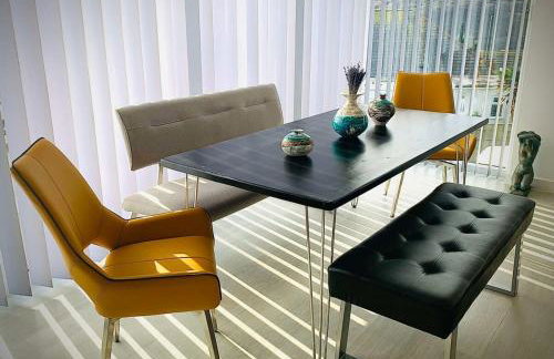 Relax in style at my stunning Holywell Beach home - Foto 2