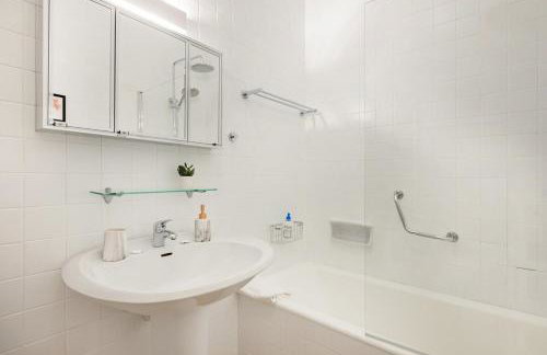 Charming 3BR w/ Office & Garage by Foz Beaches - Foto 50