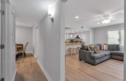 6 Bedroom with Guest House Walk to Lake & Shops - Foto 25