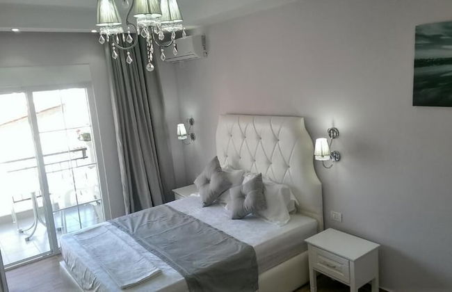 Apartments Flower Residence - Photo 2