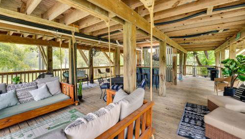 Riverfront Cuero Vacation Home with Spacious Deck! - Foto 2