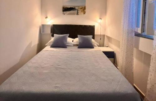 Beachfront Apartment Live - Photo 37