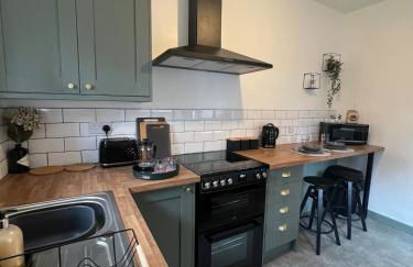 1 Bed Apartment Marple with Work Space - Foto 11