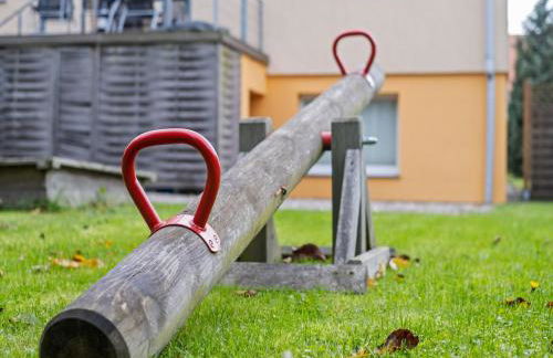 Cozy Coastal Escape with Garden - Foto 37