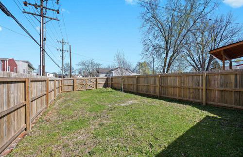 Cozy & Creative Top Unit in Lou's Arts District - Foto 65