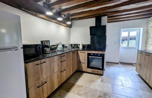 Maison familiale rénovée dans village médiéval - FR-1-591-712 - Foto 3