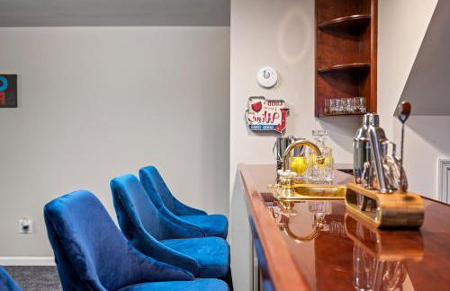 Huge Retreat w Alaska King, Pool & Jacuzzi Tub Indoor - Foto 1