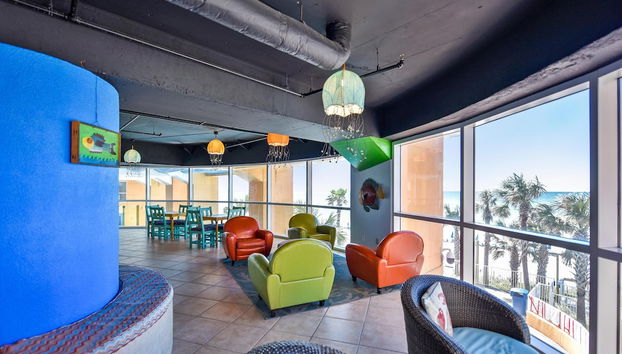 Coin salon dans le hall