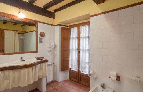 Casona De La Salceda - Photo 56