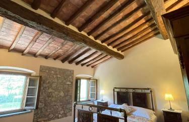 Podere I Sorbi, Spacious Tuscan Villa in Lajatico, Near Pisa & Volterra - Foto 15