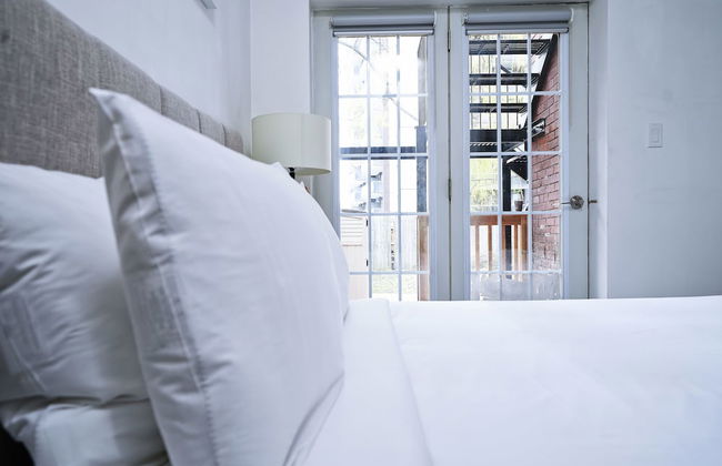 The Temple Stays - Photo 8