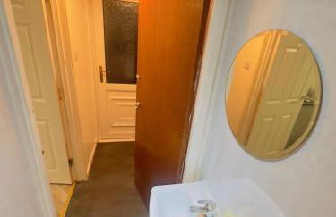 Modern & Cosy 3 Bedroom Inverkeithing home- Ideal for Edinburgh Dunfermline & St Andrews with Free Parking - Foto 36