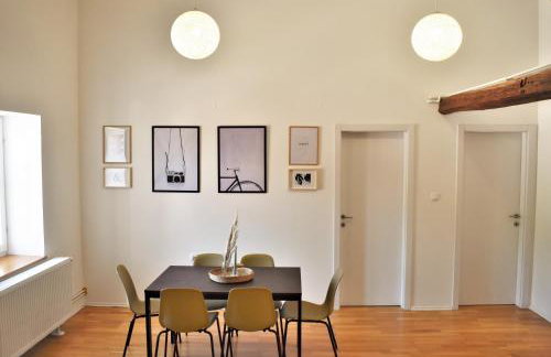 Central Park Apartments - Photo 12