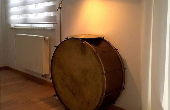 Almost White, Near Train, Metro N7688 - Foto 10