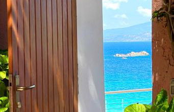 Casa Captain Howard Blackburn - fronte mare con giardino - Santa Teresa di Gallura - Photo 1