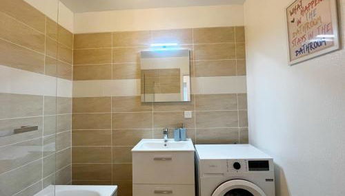 Suite Celestine - Appartement 4 & 8 personnes - Check in h24 & wifi - Foto 4