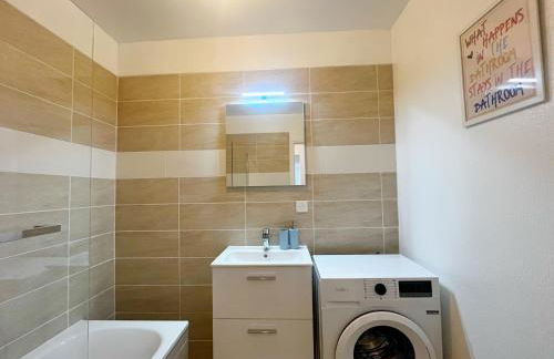 Suite Celestine - Appartement 4 & 8 personnes - Check in h24 & wifi - Foto 4