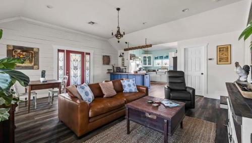 Kingsby Cottage - 1 Bedroom w Mountain views - Foto 5