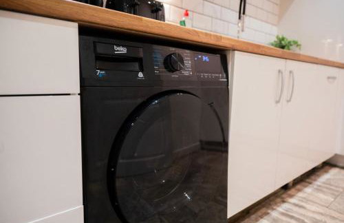 Luxurious 3-Story Townhouse, sleeps up to 10! - Foto 37