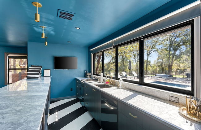 Hot Tub Fire Pit Pool Game Room - Foto 13