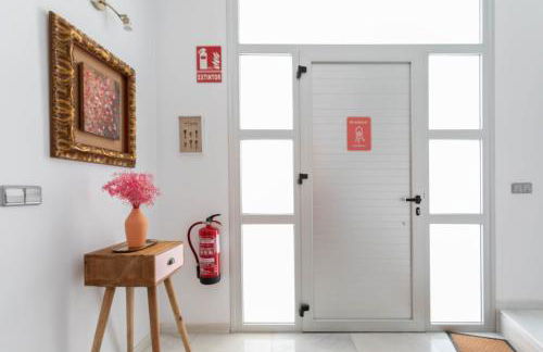 Casa particular en la playa a pocos metros del mar con garaje - Foto 5