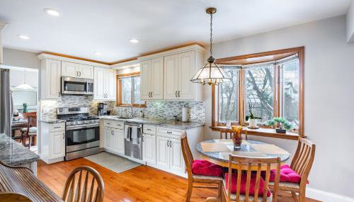 Charming Ann Arbor Home, Near Parks & Shops - Foto 3, stove, dishwasher, toaster