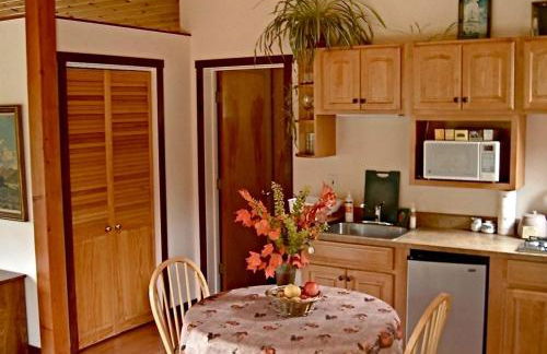 Rural Vacation Cottage near the Coast and the Town of Albion in Northern California - Foto 2