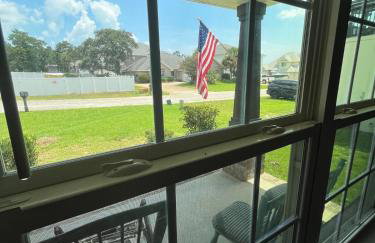 RV Ready 3BR 2BA Home Near Navarre and Destin - Foto 12