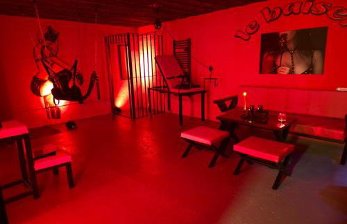 Le Baiser 1 le bunker réaménagé en plaisir interdit - Foto 16